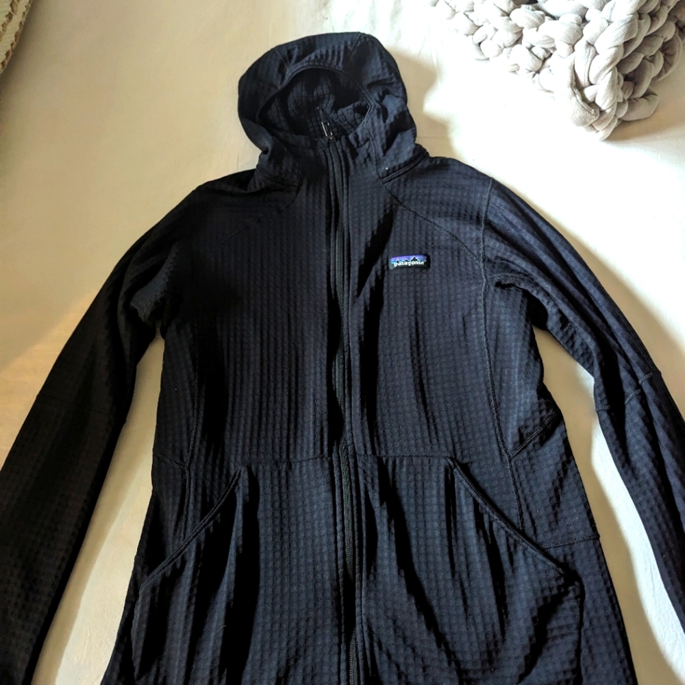 Patagonia black sweater, size L